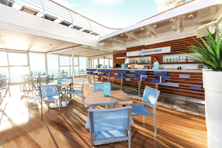 An Bord der Mein Schiff 3